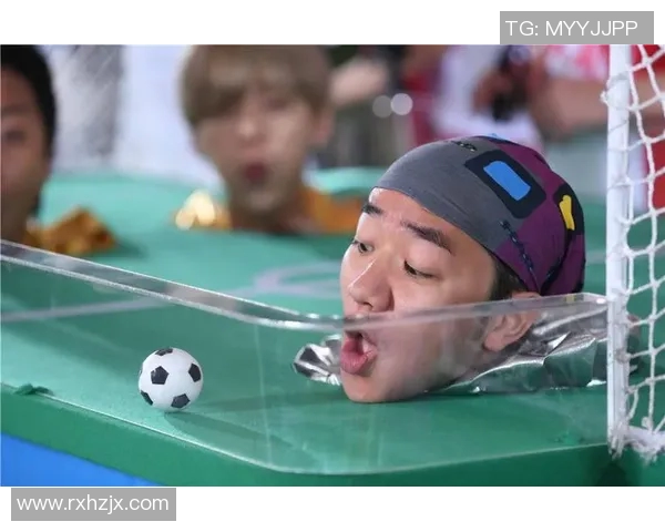 足球明星真人立牌视频带你近距离感受偶像魅力与足球激情的完美结合 足球明星真人立牌视频带你近距离感受偶像魅力与足球激情的完美结合